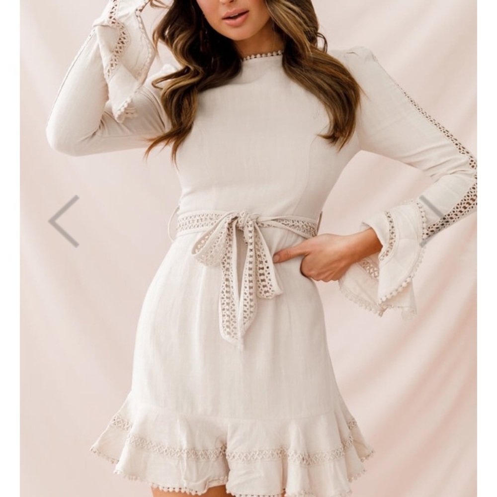 Selfie Leslie dress